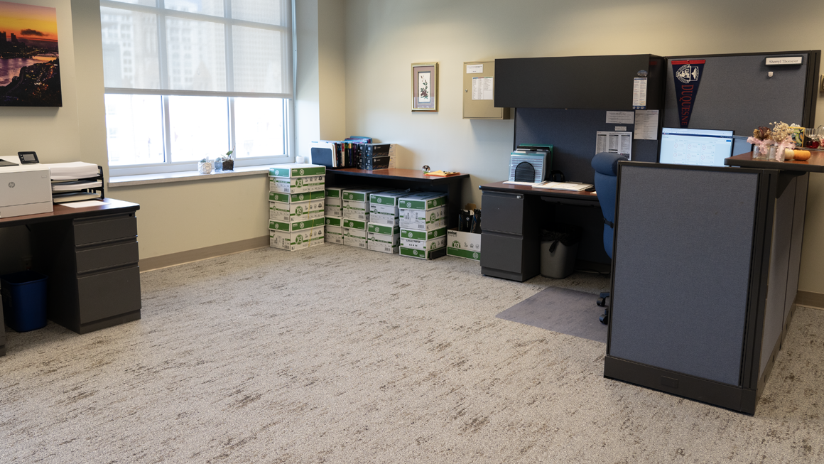 8th Floor Administrative Office: Complete