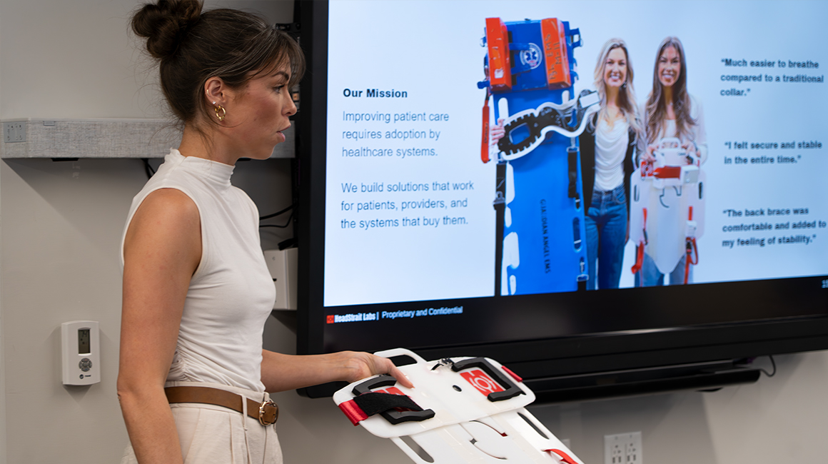 Mary Squire, Co-Founder of HeadStrait Labs, presenting her product