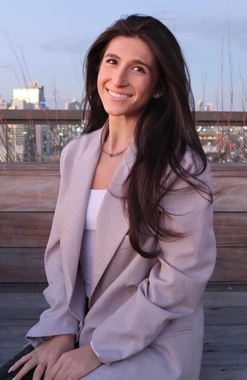 Photo of Giovanna Elo.