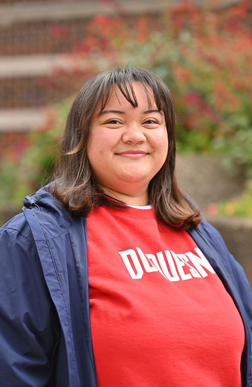 maggie woodring headshot