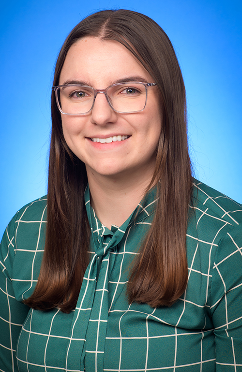 Maria Tomas Headshot