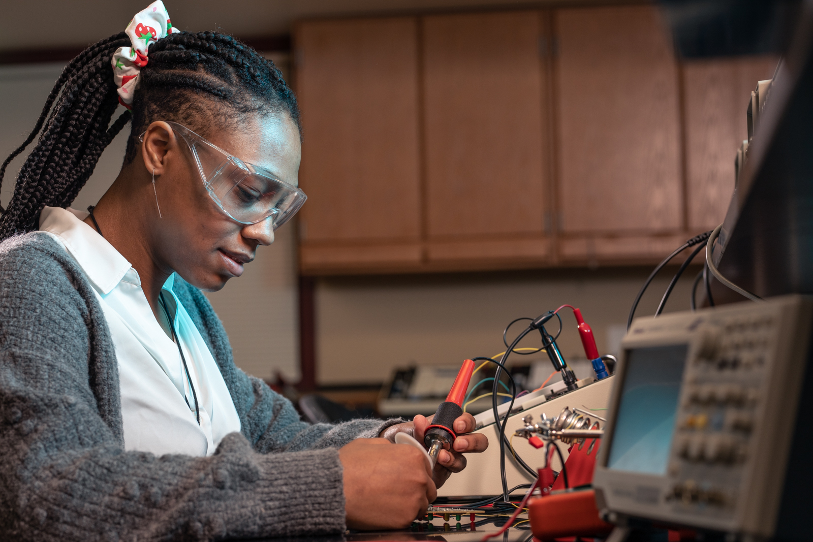 a girl doing research