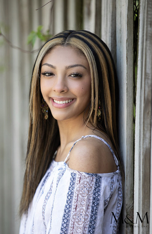 Headshot of Isabella Pollice