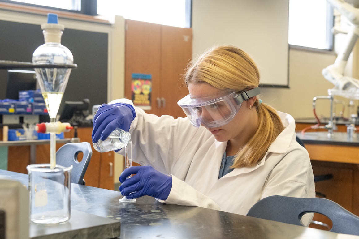 Madeline Sclichter working in the lab